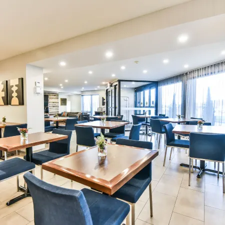 Comfort Inn Montreal Aeroport