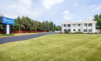 Rodeway Inn & Suites New Paltz- Hudson Valley