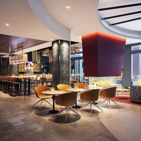 Cambria Hotel Philadelphia Downtown Center City