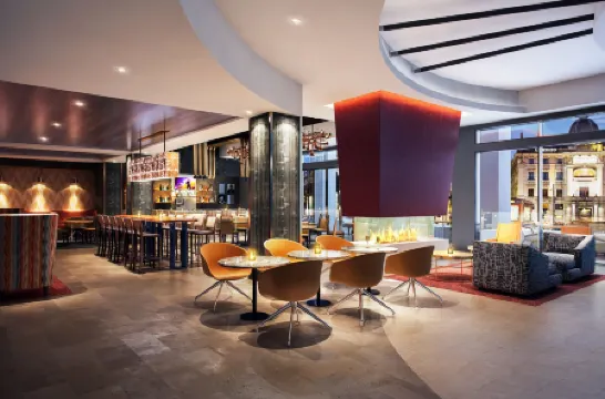 Cambria Hotel Philadelphia Downtown Center City