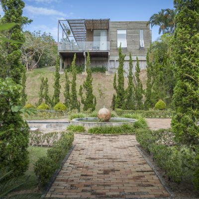 庭 フェリシモ エクスクルーシブ ホテルの写真