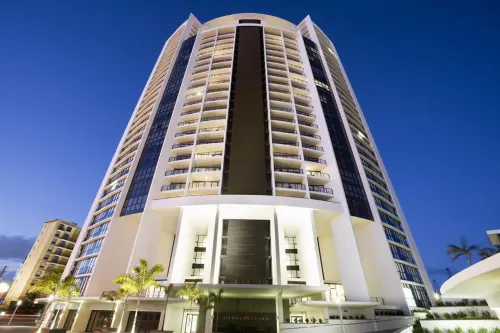 Mantra Sierra Grand Hotels in Broadbeach