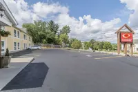 Econolodge Huntsville - parking