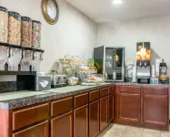 Quality Inn Hudsonville South - breakfast