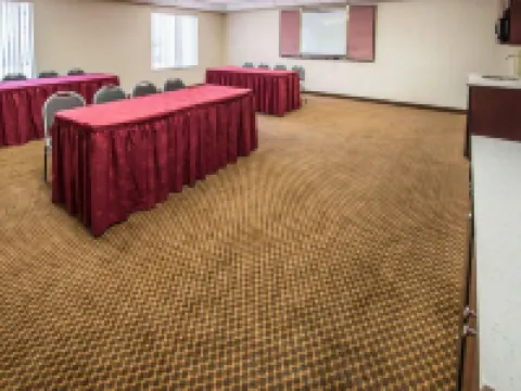 Comfort Inn & Suites Hotels in Morganton