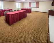 Comfort Inn & Suites Hotels in Lower Fork