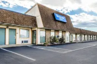 Rodeway Inn - parking