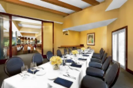 Treehouse Hotel Silicon Valley