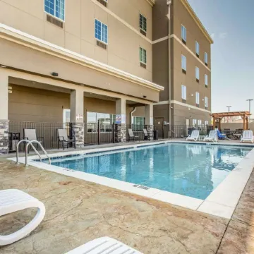 MainStay Suites Midland