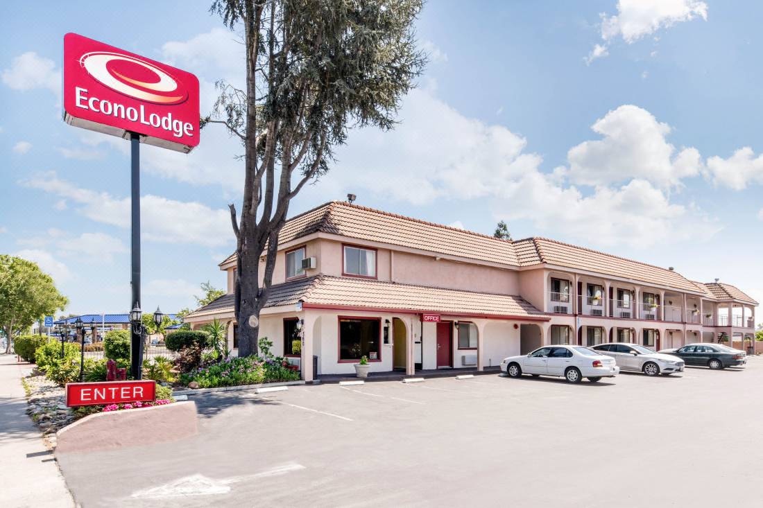 ラマダ リミテッド ギルロイ ギルロイ を宿泊予約 22年安い料金プラン 口コミ 部屋写真 Trip Com