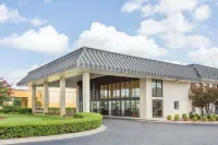 Days Inn by Wyndham Florence/I-95 North Hotels in 