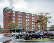 Four Points by Sheraton Hamilton - Stoney Creek Hotels in der Nähe von Starlite Drive-In Theatre
