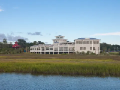 ฮาร์เบอร์ไซด์ แอท ชาร์ลสตัน ฮาร์เบอร์ รีสอร์ท แอนด์ มารีนา โรงแรมในชาร์ลสตัน