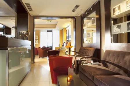 Maison Nabis by HappyCulture Отели рядом с достопримечательностью «Мулен Руж»