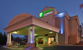 Holiday Inn Express Lynchburg