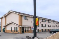 Super 8 by Wyndham Bismarck Hotels in Bismarck
