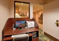 Holiday Inn Express & Suites Batesville