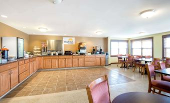 Days Inn by Wyndham Airport/Maine Mall