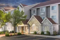 Sonesta Essential Hotels & Suites Kansas City Blue Springs - parking