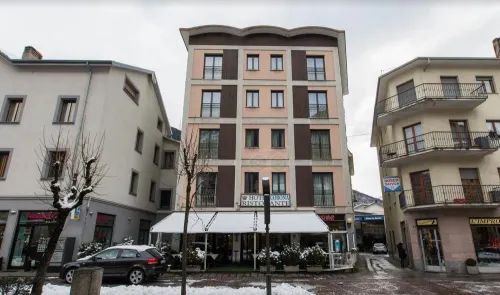 Hotel Corona Hotels in Tirano