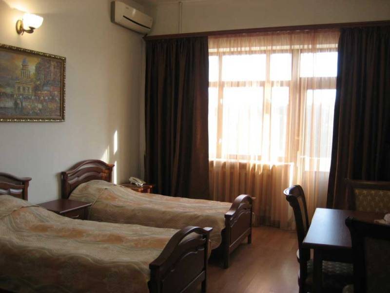 Capital Hotel