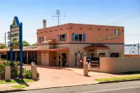 Villa Mirasol Motor Inn Hotel di Bundaberg Central