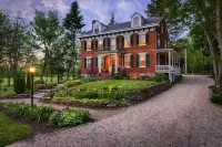 Lightner Farmhouse B&B Hotels near U.S. Christian Commission Museum
