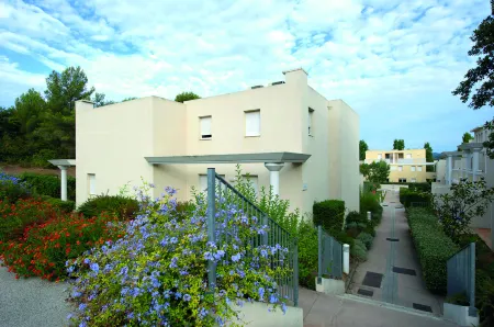 Zenitude Hôtel-Résidences Toulon Six Fours