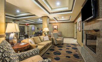 Holiday Inn Express & Suites Clovis