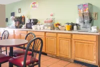 Super 8 by Wyndham O'Fallon MO/St. Louis Area Hoteles en Wentzville