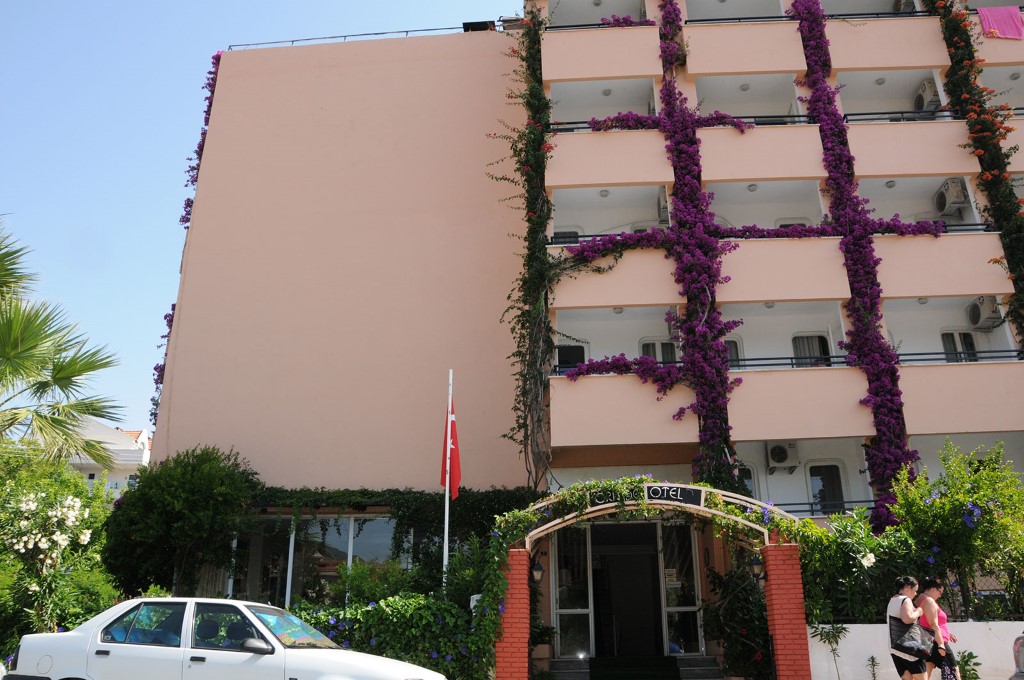 Orkide Hotel