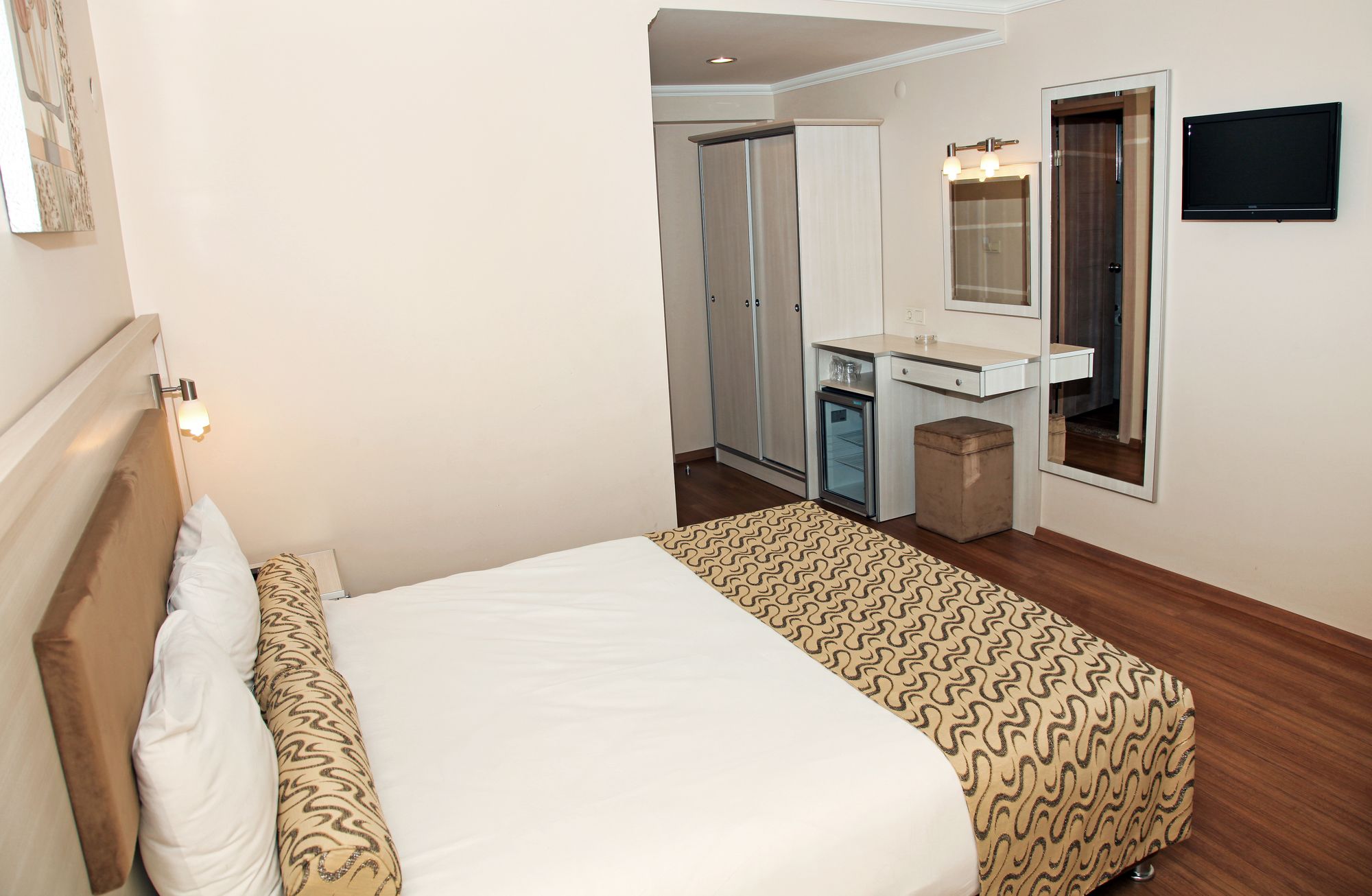 Grand Zeybek Hotel