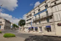 Brit Hotel Bleu Nuit Hotel a Saint-Hilaire-de-Villefranche