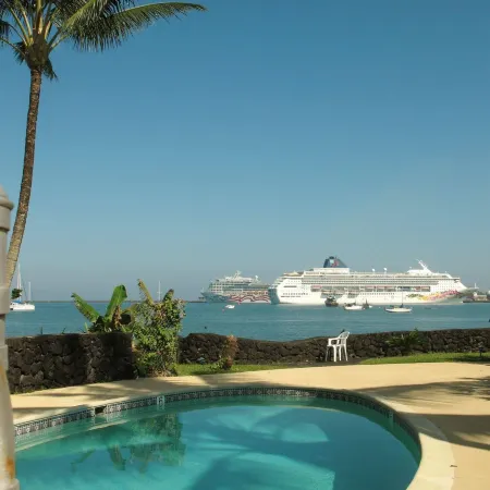 Hilo Reeds Bay Hotel