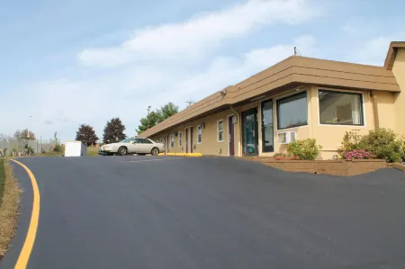 Dunmore Inn Отели в г. Данмор