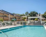 Quality Inn & Suites Pensacola Bayview - Pools