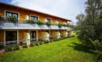 Miramare Hotels in Amarinthos