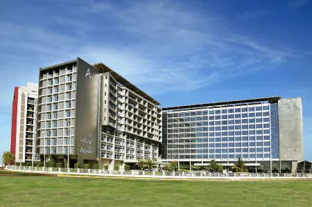 Park Arjaan by Rotana Abu Dhabi Отели рядом с достопримечательностью «Мост Шейха Заеда»