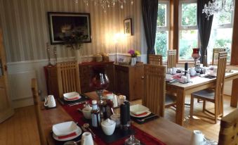 Pitreavie Guest House - Housity
