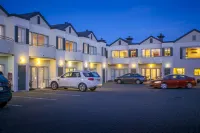 Cornwall Motor Lodge Hoteles cerca de Universidad Massey
