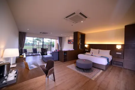 Bella Vista Waterfront Resort, Kuah Langkawi Отели рядом с достопримечательностью «Wat Koh Wanararm Langkawi»