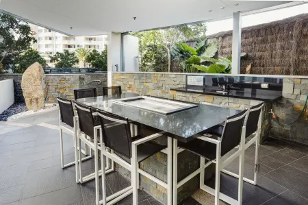 Nirvana by the Sea Отели рядом с достопримечательностью «Пойнт Дангер»