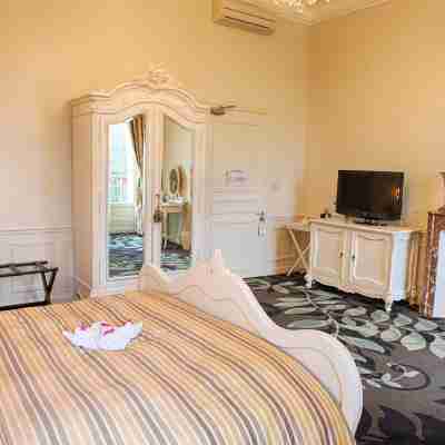 Wyndham Halcyon Retreat La Souterraine Rooms