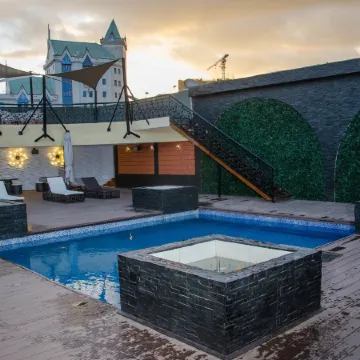 Best Western Plus Meridian Hotel
