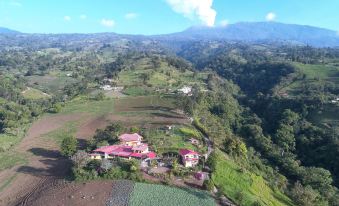 Guayabo Lodge