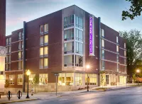 SpringHill Suites Bloomington Hotels in Bloomington