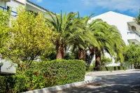 Xenios Port Marina Hotel
