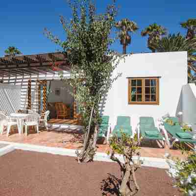 Ona Las Brisas Hotel Exterior