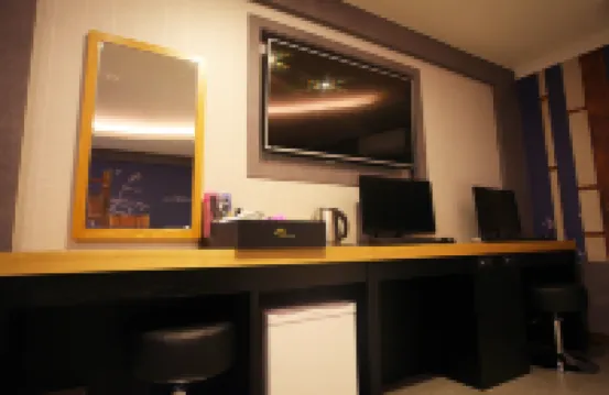 Luxe Hotel
