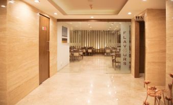 V7 Hotel
